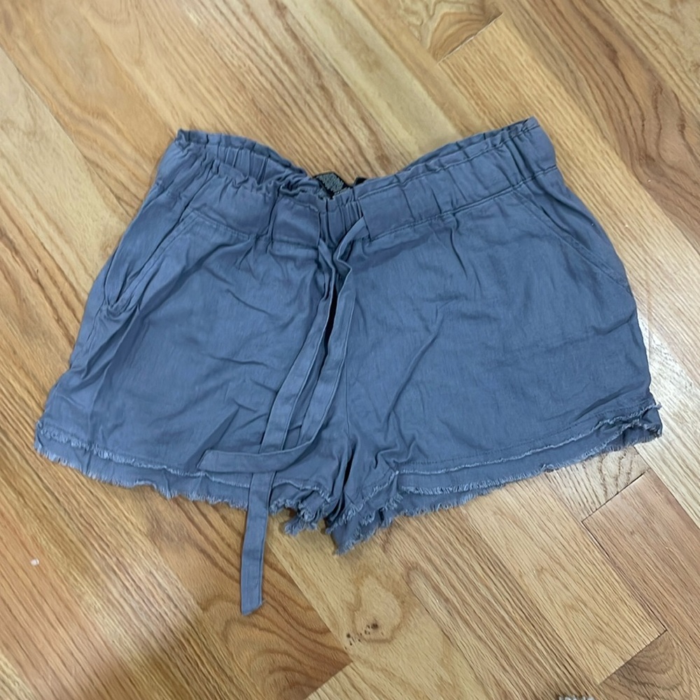 Grey shorts